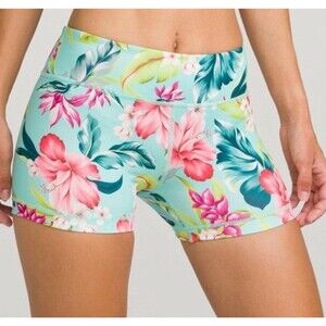 Epic mma Gear size M workout yoga athletic gym running shorts floral hibiscus